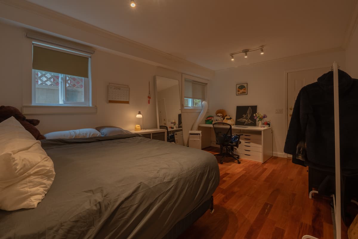 Bedroom, straight out of camera