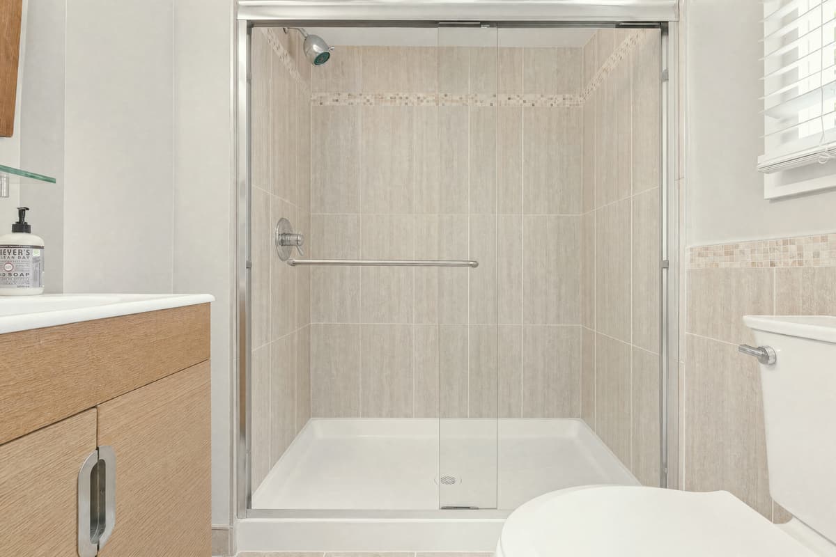 Shower, finished with Omidia Finish